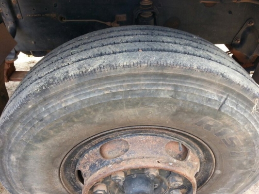 รถอีซูซุ  10 ล้อดั้ม FXZ  270 แรงม้า. ปี 50  ( รถวิ่ง 2xx,xxx กว่า กม. )  สนใจติดต่อ 081 - 6079515