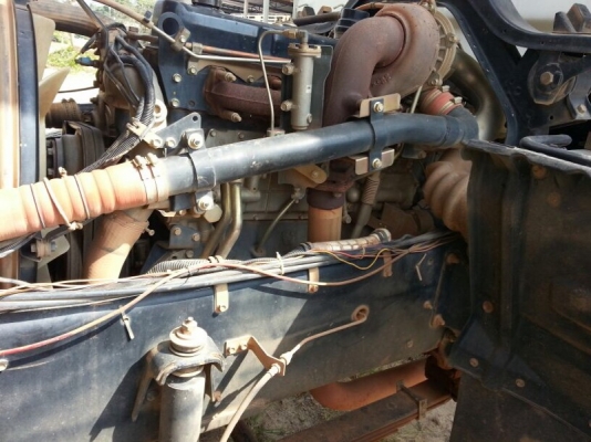 รถอีซูซุ  10 ล้อดั้ม FXZ  270 แรงม้า. ปี 50  ( รถวิ่ง 2xx,xxx กว่า กม. )  สนใจติดต่อ 081 - 6079515