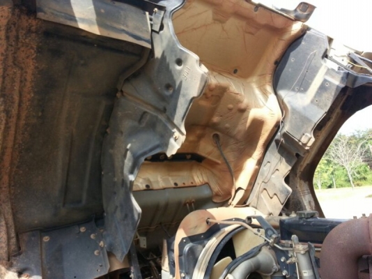 รถอีซูซุ  10 ล้อดั้ม FXZ  270 แรงม้า. ปี 50  ( รถวิ่ง 2xx,xxx กว่า กม. )  สนใจติดต่อ 081 - 6079515