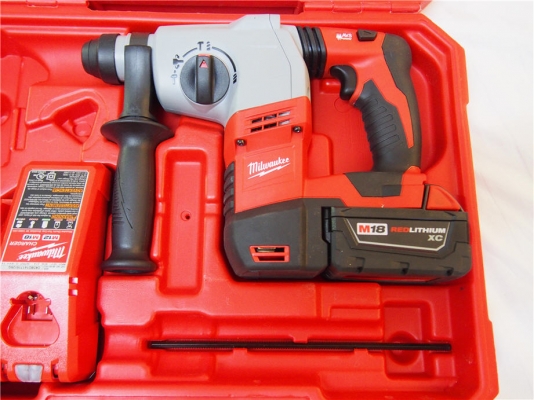 ปลั๊กอยู่ไกลไฟดับไม่ต้องกลัวเมื่อมี สว่านโรตารี่ไร้สาย MILWAUKEE 2605-22 SDS 18โวลท์ ปลั๊กอยู่ไกลไฟดับไม่ต้องกลัวเมื่อมี สว่านโรตารี่ไร้สาย MILWAUKEE 2605-22 SDS 18โวลท์