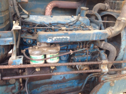 ขายรถไถเพลาเดียว FORD 6610 เครื่อง T3 มีอุปกรณ์ 2 ชิ้น มีดันหน้ากับจาน7 สนใจโทร 081-970-1072