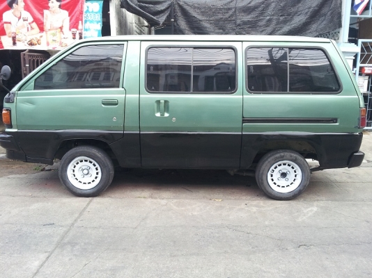 ขาย รถตู้เล็ก KM 36 เดิมๆ เครื่อง5K เกียร์ออโต้ ขาย รถตู้เล็ก KM 36 เดิมๆ เครื่อง5K เกียร์ออโต้