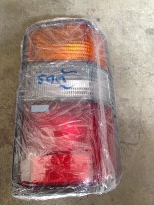 ขายอะไหล่รถตู้ mitsubishi L300 นิดหน่อย ขายอะไหล่รถตู้ mitsubishi L300 นิดหน่อย