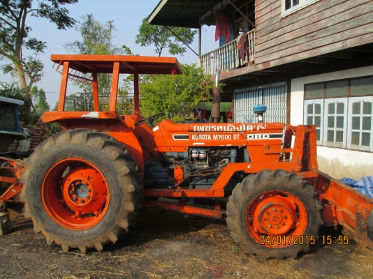 รถไถใหญ่คูโบต้า75DTเพราหน้าใหญ่กว่า108แรงไทย4x4จัดเต็มหมดห่วงเรื่องเพราขาด