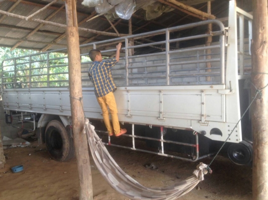 หกล้อ อีซูชุ NQR 175 ปี50ยาว5.50ม สภาพดีเดิมๆสวยใช้งานน้อยวิ่งแค่50,000กม. ทะเบึยนพร้อมโอน