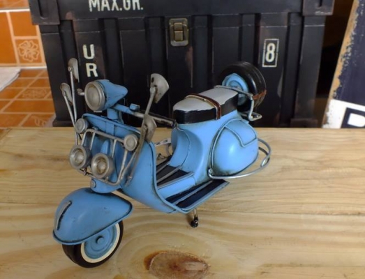 ขายโมเดลสังกะสีเวสป้า 1965 piaggio vespa