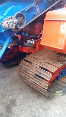 ขายรถเกี่ยวศักดิ์พัฒนา km47 พร้อมใช้งาน (สองงวดได้) ขายรถเกี่ยวศักดิ์พัฒนา km47 พร้อมใช้งาน (สองงวดได้)