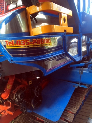 ขายรถเกี่ยวศักดิ์พัฒนา km47 พร้อมใช้งาน (สองงวดได้) ขายรถเกี่ยวศักดิ์พัฒนา km47 พร้อมใช้งาน (สองงวดได้)