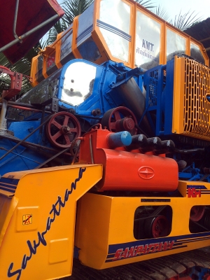 ขายรถเกี่ยวศักดิ์พัฒนา km47 พร้อมใช้งาน  (สองงวดได้)