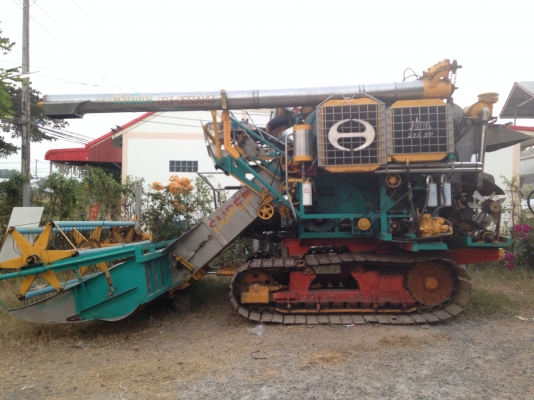 ขายรถเกี่ยว บางไทร รถสวยพร้อมใช้ เครื่อง hino JO8C. 215 แรง ขายรถเกี่ยว บางไทร รถสวยพร้อมใช้ เครื่อง hino JO8C. 215 แรง