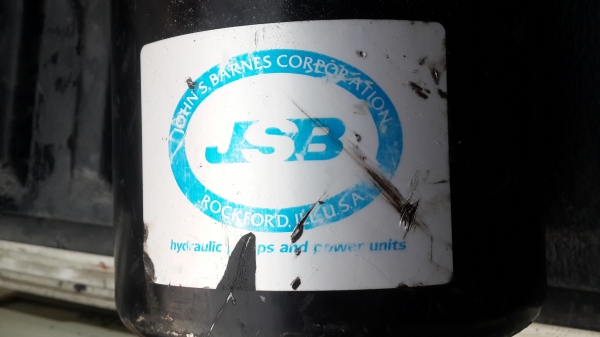 ปั๊มไฮดรอลิค 24V ครับ