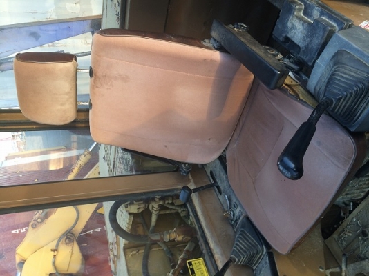 ขายรถ CAT E70B ปุ่น ชั่วโมงทำงานน้อย 3,013 ช.ม. สภาพดีมาก