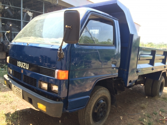 ขายหัวเก๋งอีซูซุ NPR115 หัวเก่ายกลง อุปกรณ์ครบ ทำสีแล้ว