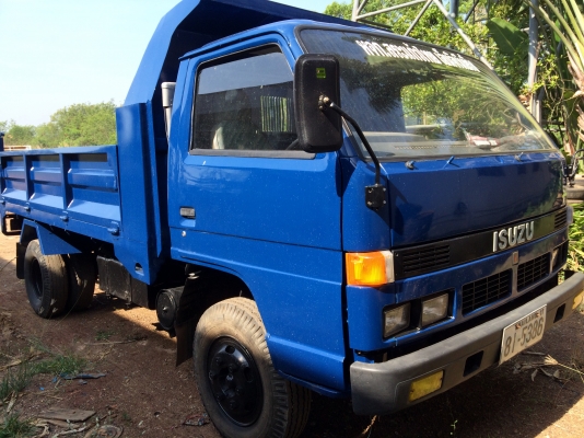 ขายหัวเก๋งอีซูซุ NPR115 หัวเก่ายกลง อุปกรณ์ครบ ทำสีแล้ว ขายหัวเก๋งอีซูซุ NPR115 หัวเก่ายกลง อุปกรณ์ครบ ทำสีแล้ว