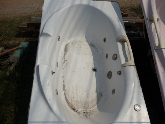 อ่างน้ำวน จากุสซี่