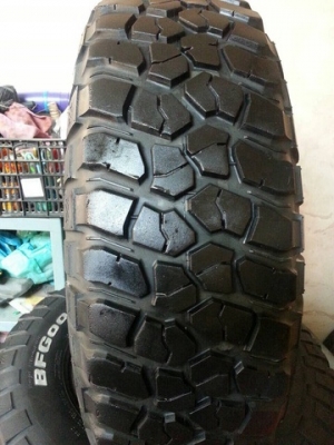 ขายยาง BF MUD KM2 265 x 75 x 16 ขายยาง BF MUD KM2 265 x 75 x 16