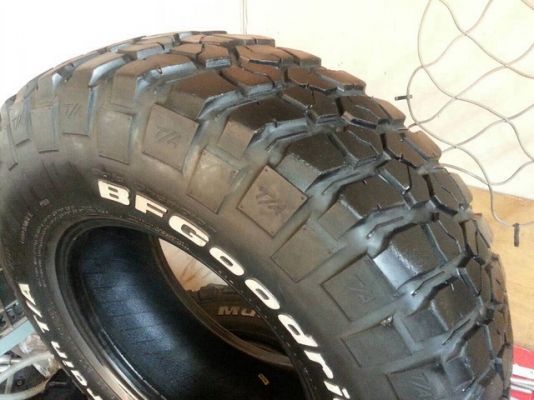 ขายยาง BF MUD KM2 265 x 75 x 16 ขายยาง BF MUD KM2 265 x 75 x 16
