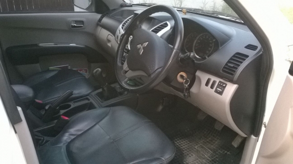 ขายไททัน สภาพดี พร้อมโอน