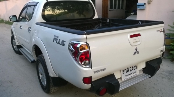 ขายไททัน สภาพดี พร้อมโอน