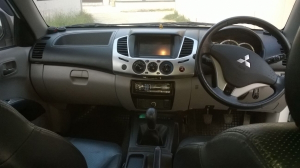 ขายไททัน สภาพดี พร้อมโอน