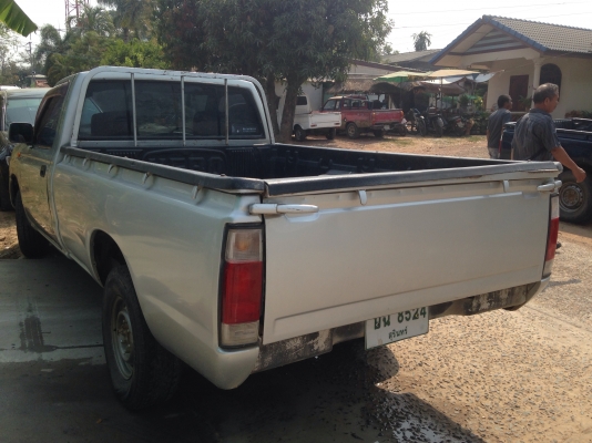 ขาย นิสสัน ฟรอนเทียร์ ปี 04 เครื่อง TD27 ฝาแดง