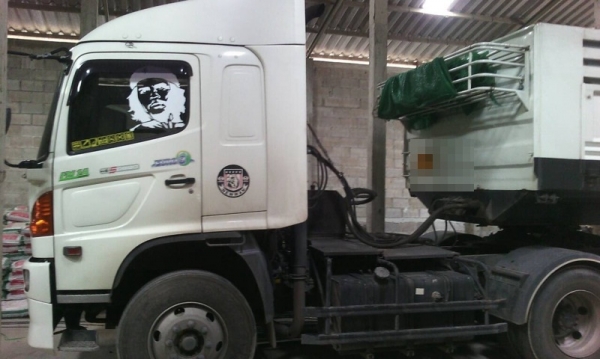 รถฮีโน่ 10 ล้อ หัวลาก 344 แรงม้า. ปี 54  ( ขายแม่ , ลูก )  สนใจติดต่อ 081 - 6079515