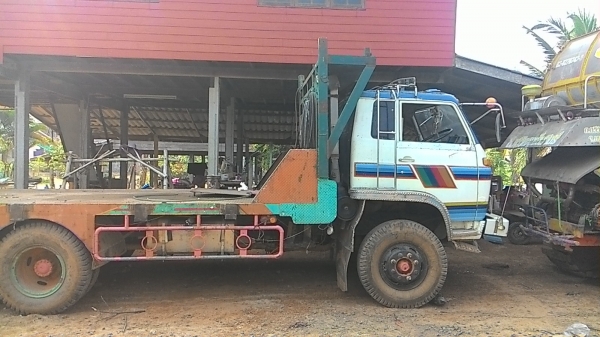 ขายเทนเลอร์ รถเกี่ยว ขึ้น 200 ได้