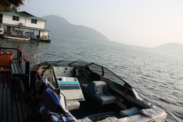 เรือเร็ว 20f