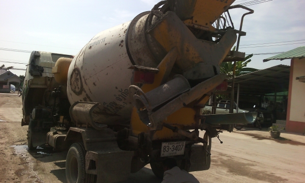 ขายด่วนรถโม้ปูนรถนําเข้ามีเล่มทะเบืยนโม้ตรง3.5คิวเครือง220แรง ขายด่วนรถโม้ปูนรถนําเข้ามีเล่มทะเบืยนโม้ตรง3.5คิวเครือง220แรง