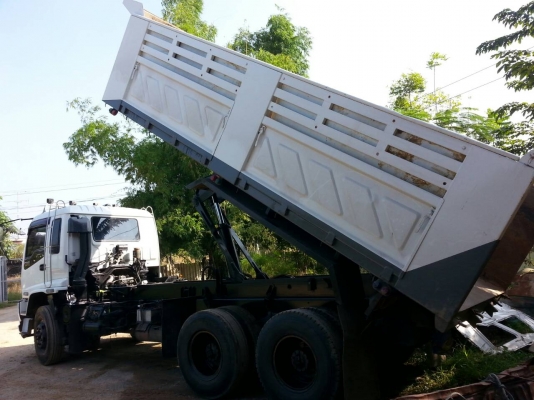 ขายรถบรรทุก 10 ล้อดัมพ์ ISUZU DECA 270 แรงม้าปี 2551 ซีเรียล 4000 กว่า ไมล์ 251675 กม.รถวิ่งหินเกร็ดทางเรียบ เล่มพร้อมโอน มีระบบลากพ่วง ราคา 1980000