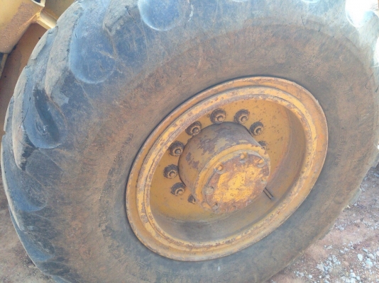 ขายรถตักล้อยาง KOMATSU PAYLOADER JH65C เอวอ่อน สภาพสวย สนใจโทร 081-970-1072