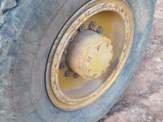 ขายรถตักล้อยาง KOMATSU PAYLOADER JH65C เอวอ่อน สภาพสวย สนใจโทร 081-970-1072