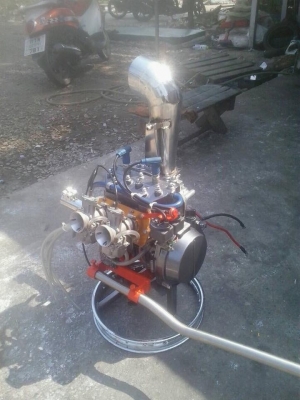 ขายเครื่องเจ็ทสกีสำหรับเรือ2ตอน พร้อมใส่เรือข้างในเดิม ชุดไฟมอไซค์ คาบูมอไซค์ พร้อมชุดแท่น สตาร์ทไดร์