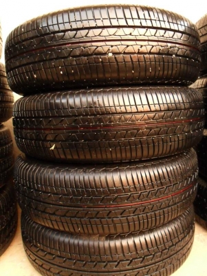 บริดสโตน175-65-R15ลงพื้นปี13(4เส้น3,200บ)(ชุดนี้เหมือนยางใหม่ ป้ายแดง) บริดสโตน175-65-R15ลงพื้นปี13(4เส้น3,200บ)(ชุดนี้เหมือนยางใหม่ ป้ายแดง)