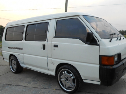 ขาย MITSUBISHI L300 หล่อๆ