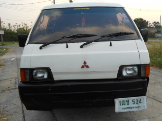 ขาย MITSUBISHI L300 หล่อๆ ขาย MITSUBISHI L300 หล่อๆ
