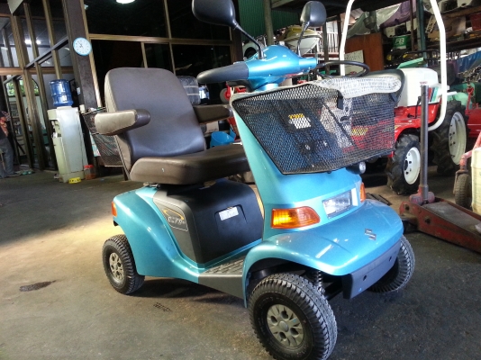 ขายรถไฟฟ้า 4ล้อ Suzuki มีหลายรุ่นครับ ขายรถไฟฟ้า 4ล้อ Suzuki มีหลายรุ่นครับ