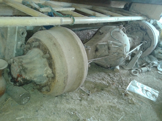 ขายคานหน้ากับเพลาหลัง6ล้อKL-KRน๊อต8ตัว30,000