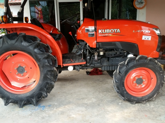ขายรถไถคูโบต้า  KUBOTA     L4708 (4WD)  สีเดิมจากโรงงานทั้งคัน