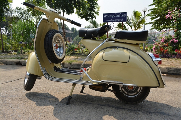Vespa 150 **64**