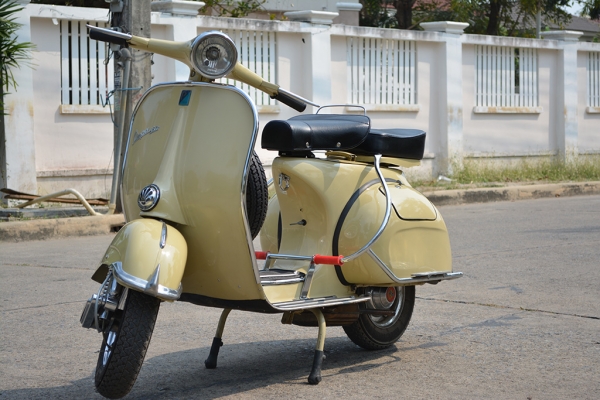 Vespa 150 **64**