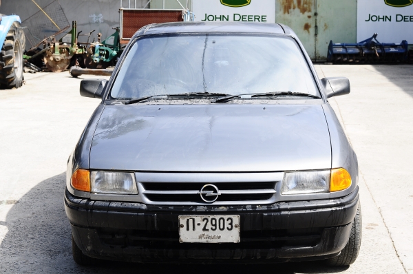 รถเก๋ง OPEL รุ่น ASTRA
