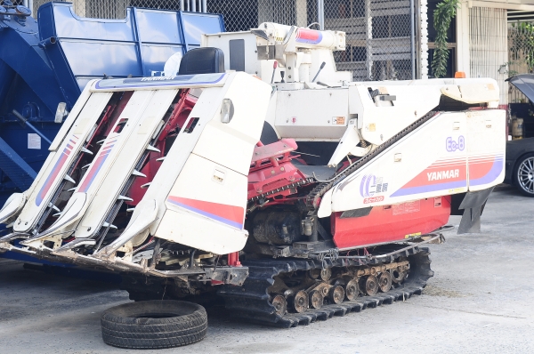 รถเกี่ยว นวดข้าว ยันมาร์