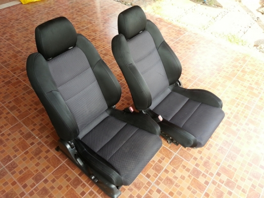 เบาะปีก SUBARU สวยๆ จากญี่ปุ่น