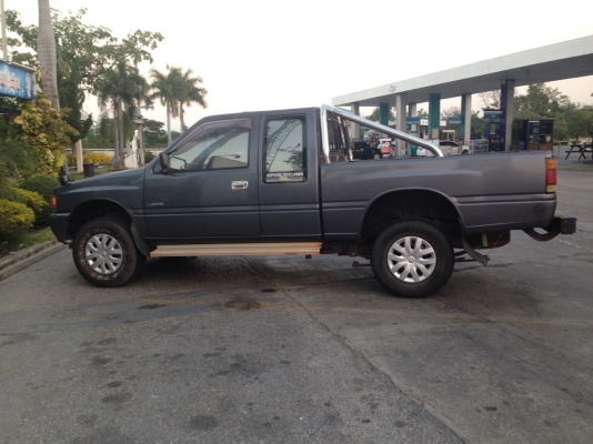 ขายอีซูซุtfrมงกรทองยกสูง 2500cc ปี93