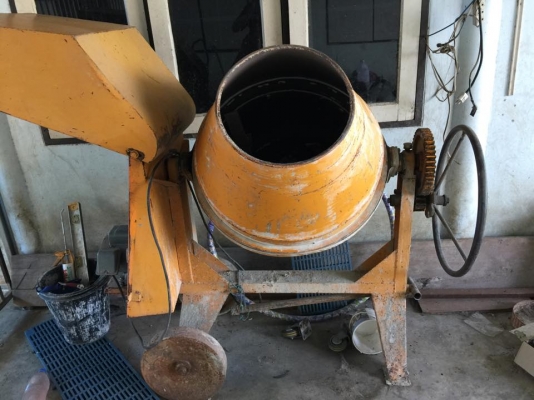 ขายโม่ปูนพร้อมมอเตอร์พร้อมใช้งานขนาดกลางเข็นถึงที่เทปูนได้เลยหรือขึ้นชั้นสองโม่ได้สะดวกโม่ตัวนี้เจ้าของบ้านเทปูนเองได้