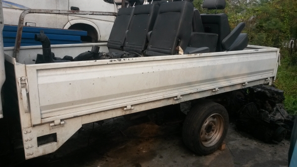 ขายรถนิสสัน4ล้อ เก่านอกไม่มีเครื่องเกียร์เอาไปทำอีแต๋น หรือแยกขายหัว40000 กระบะ12000 ช่วงล่างแซสซีมีครบมีหม้อน้ำ ถังน้ำมัน พวงมาลัยเพาเวอร์ 40000 ขายรวม 75000 บาท