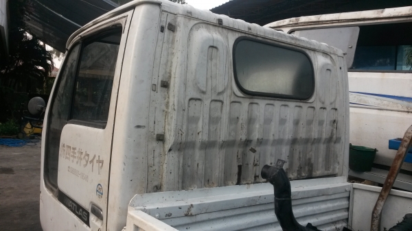 ขายรถนิสสัน4ล้อ เก่านอกไม่มีเครื่องเกียร์เอาไปทำอีแต๋น หรือแยกขายหัว40000 กระบะ12000 ช่วงล่างแซสซีมีครบมีหม้อน้ำ ถังน้ำมัน พวงมาลัยเพาเวอร์ 40000 ขายรวม 75000 บาท