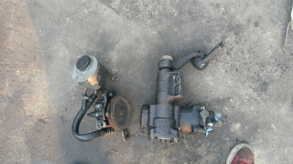 ขายพวงมาลัยเพาเวอร์รถตู้นิสสันTD27 สวย ขาย 6500 บาท