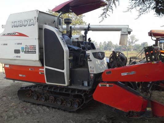 ขายรถเกี่ยวข้าว DC-95GM สภาพงามคับ เอกสารครบ